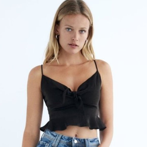 ZARA Cropped V-Neck Spaghetti Strap Bow Detail Tank Top - Picture 2 of 8